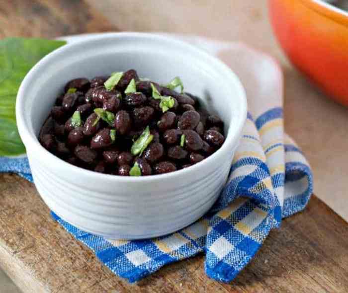 How to cook canned black beans mexican style